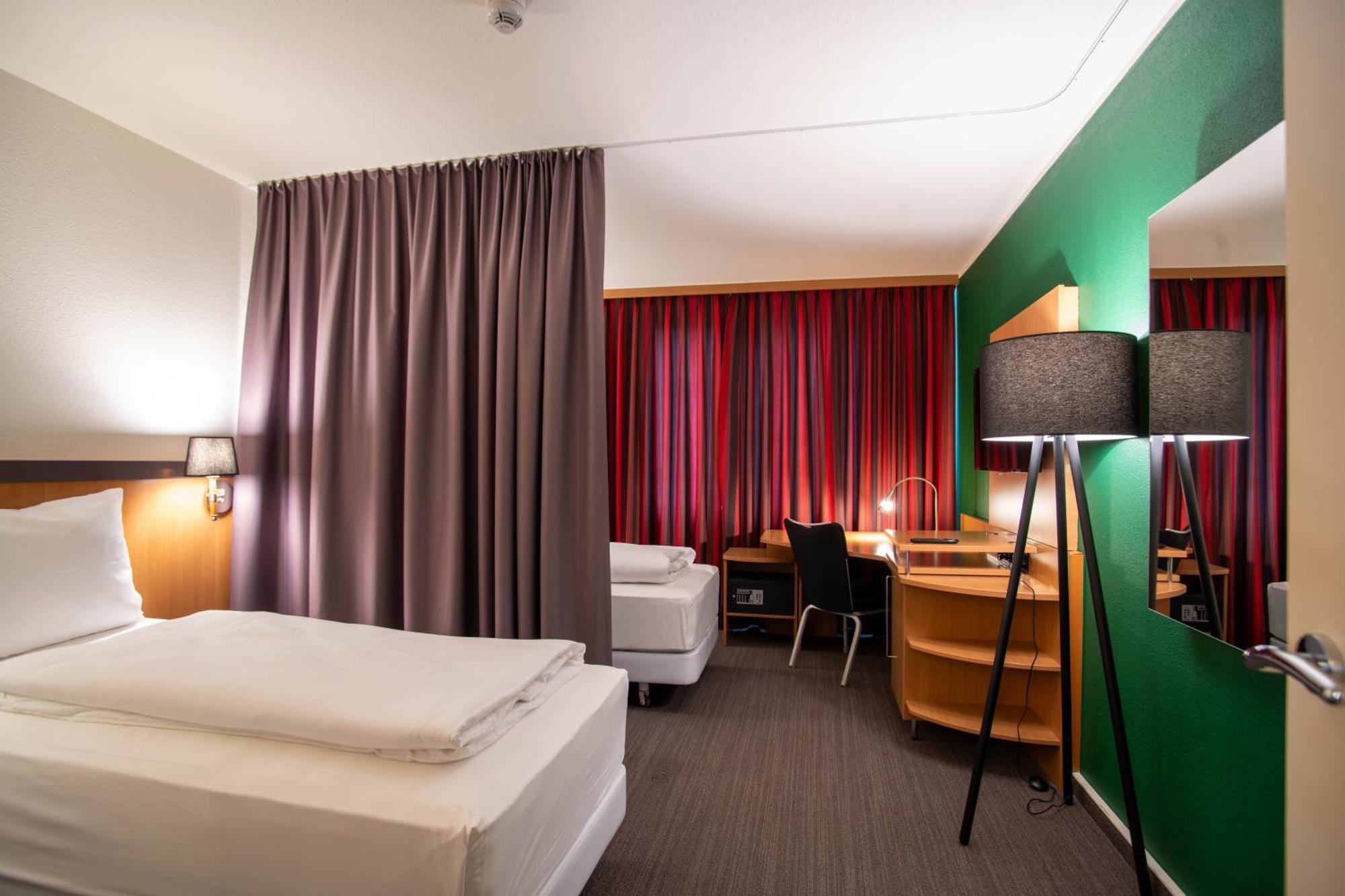 Best Western Conference Airporthotel Frankfurt Moerfelden エクステリア 写真