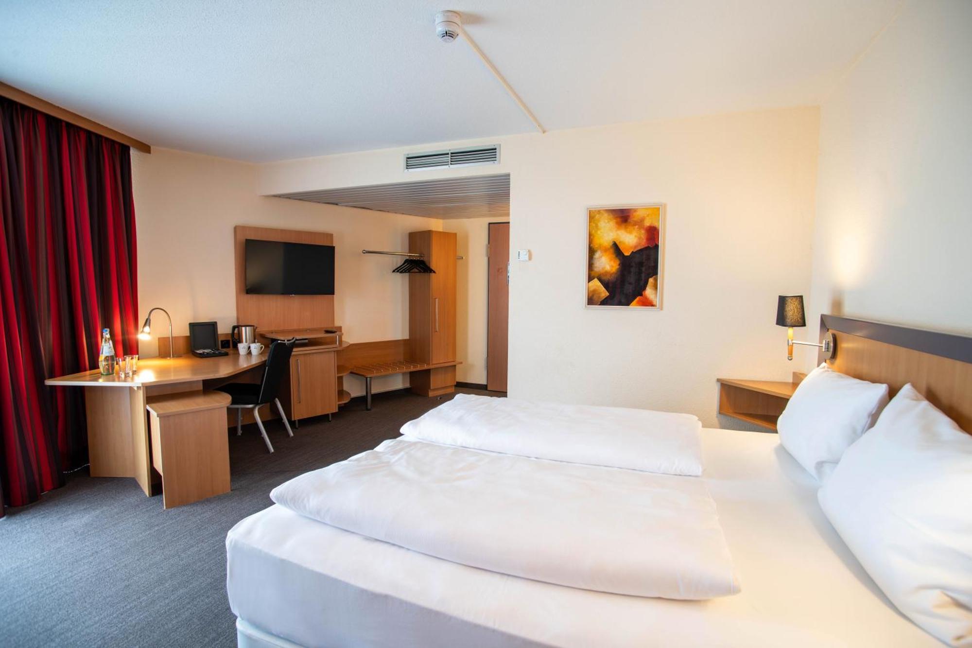 Best Western Conference Airporthotel Frankfurt Moerfelden エクステリア 写真