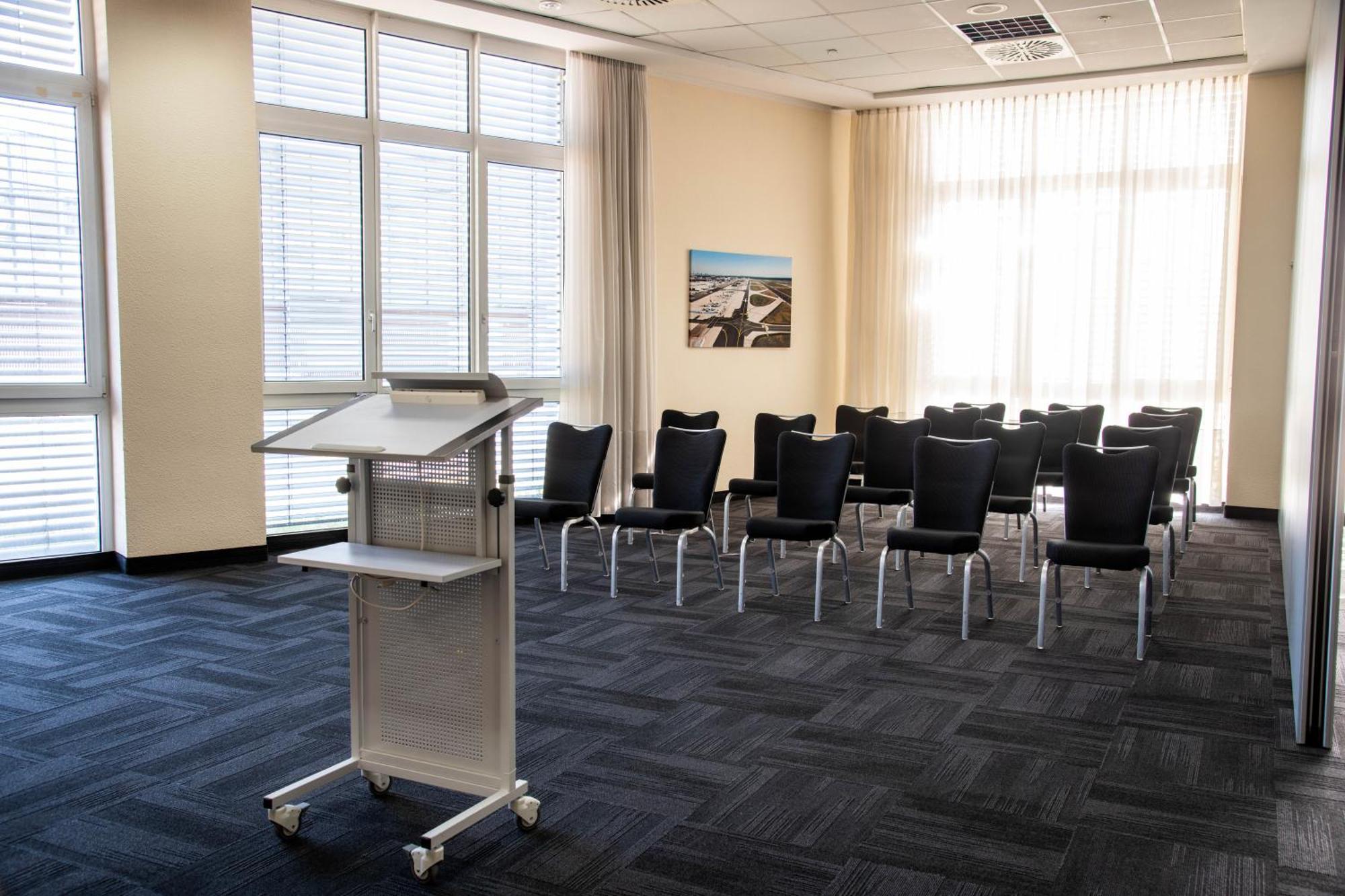 Best Western Conference Airporthotel Frankfurt Moerfelden エクステリア 写真