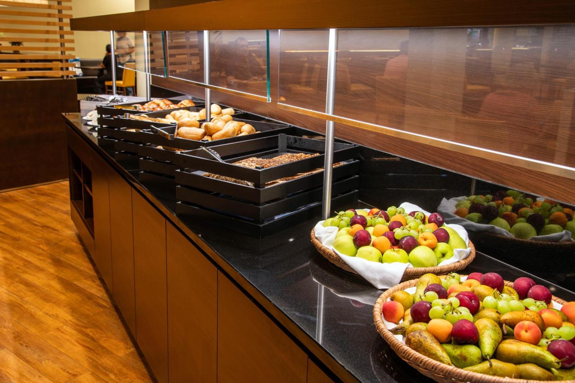 Best Western Conference Airporthotel Frankfurt Moerfelden エクステリア 写真