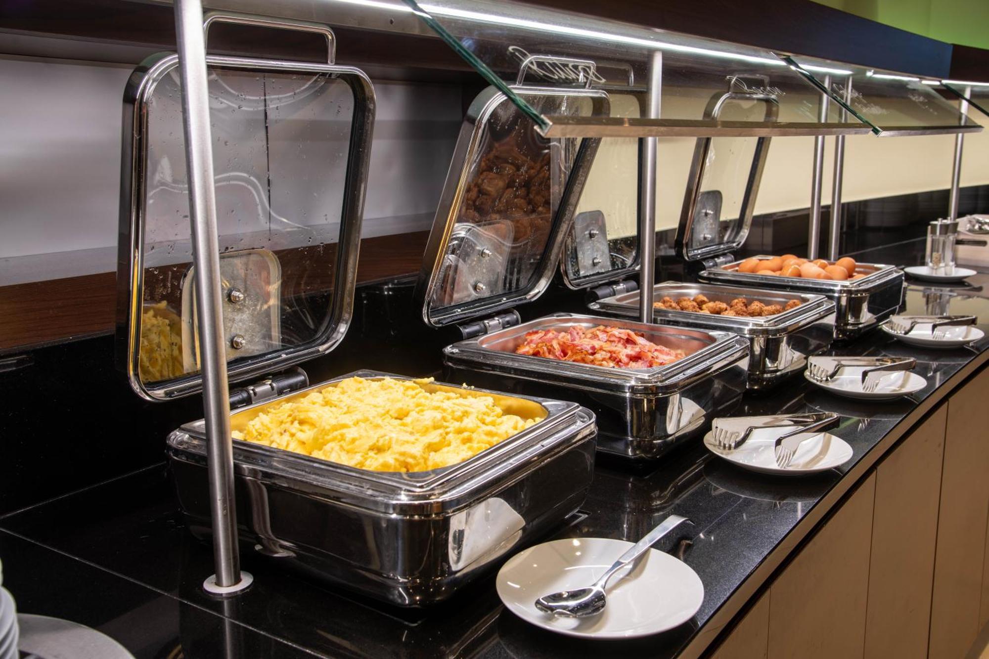 Best Western Conference Airporthotel Frankfurt Moerfelden エクステリア 写真