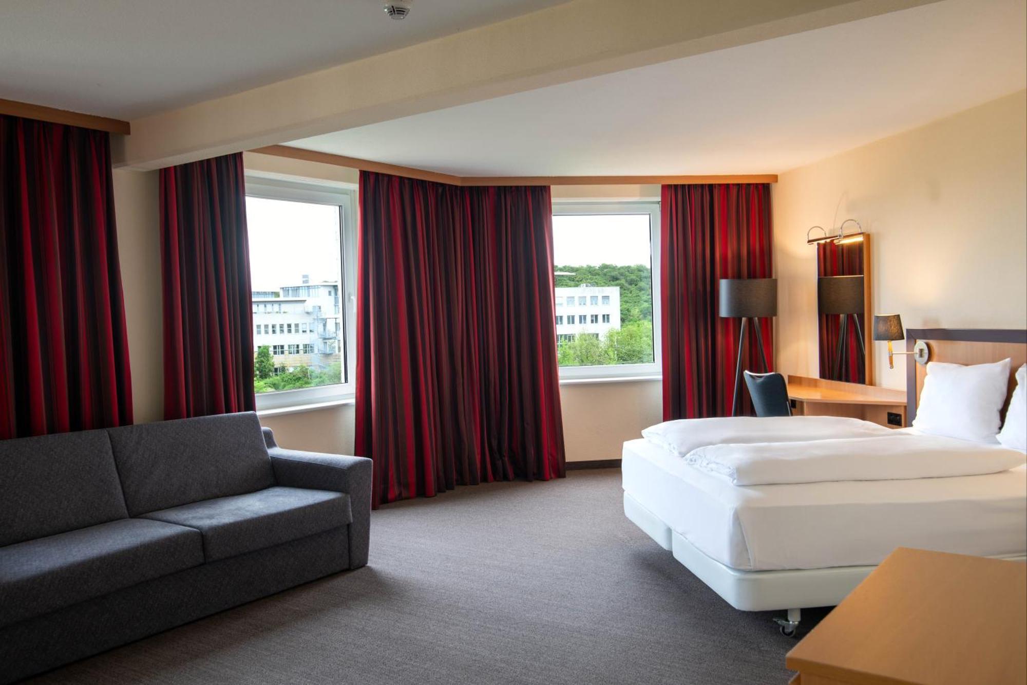 Best Western Conference Airporthotel Frankfurt Moerfelden エクステリア 写真